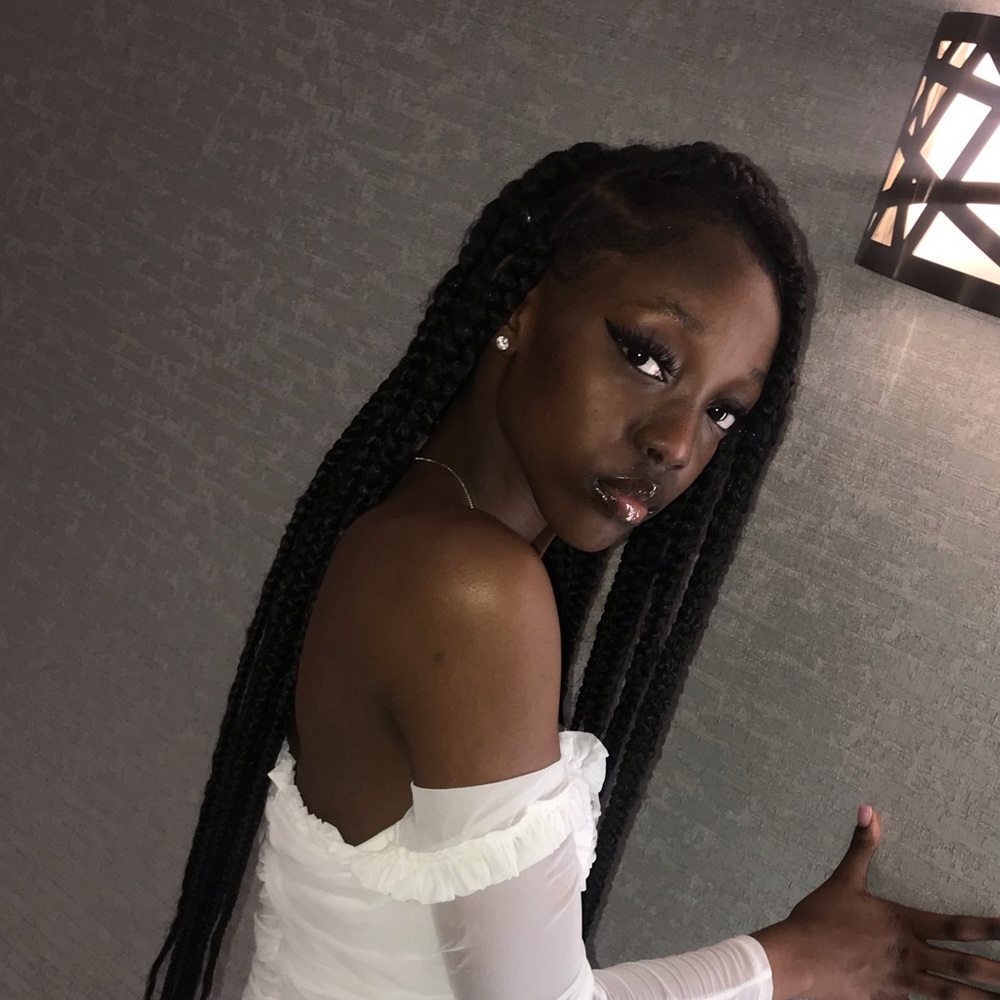 Meet your Posher, Monét